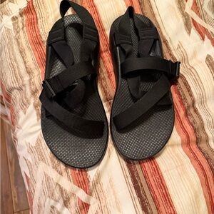 Men’s size 10 chacos worn once